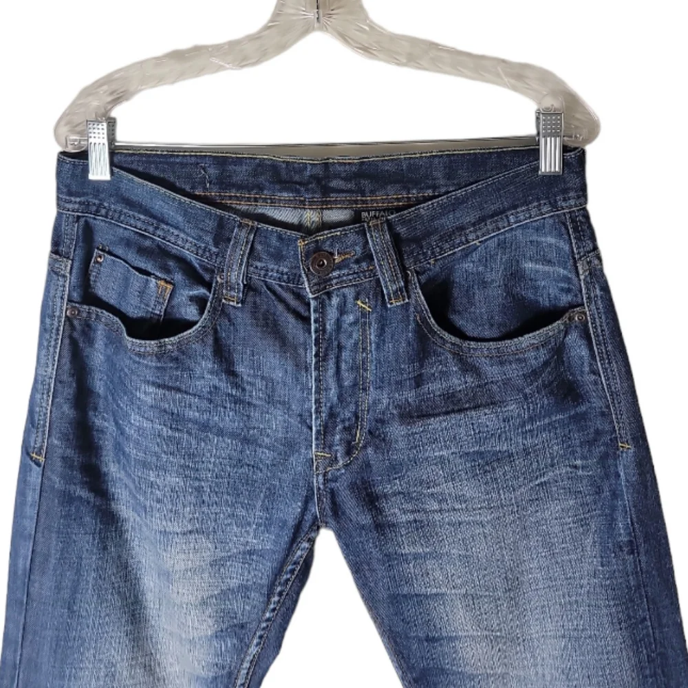Buffalo David Bitton straight leg men blue jeans size 32